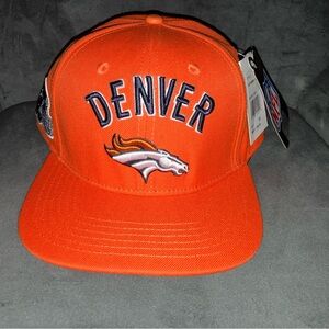 Denver Broncos SnapBack Hat (read everything)